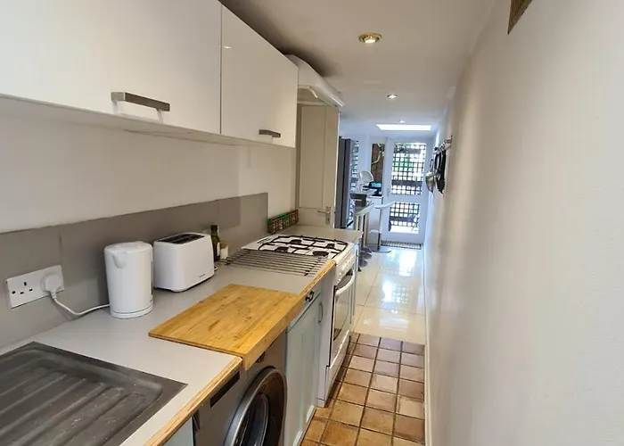 Magical Gate On Coast Apartment Dublin